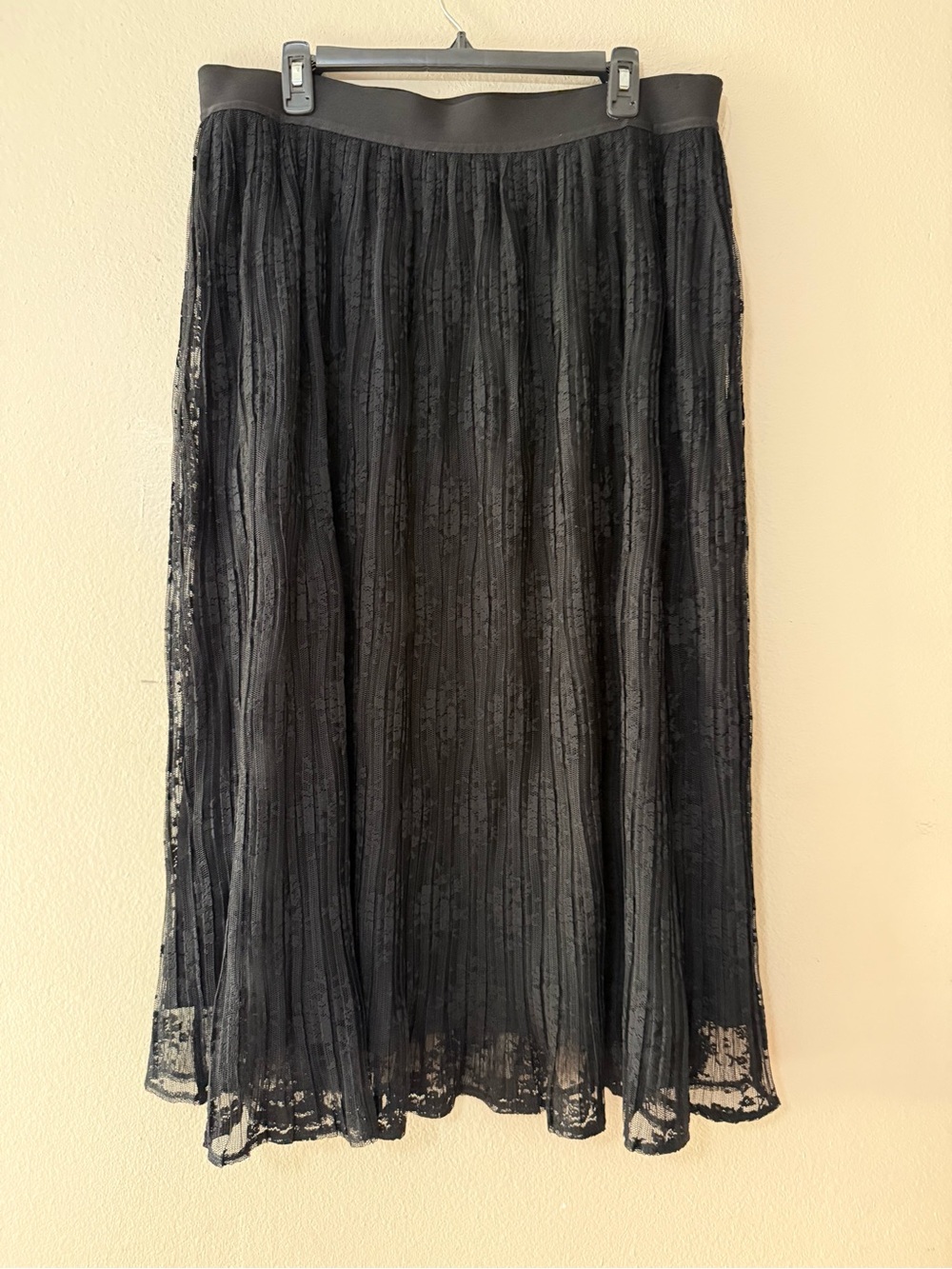 Torrid Black Lace Pleated Midi Skirt - Women's